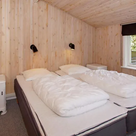 8 Person Holiday In Hemmet *