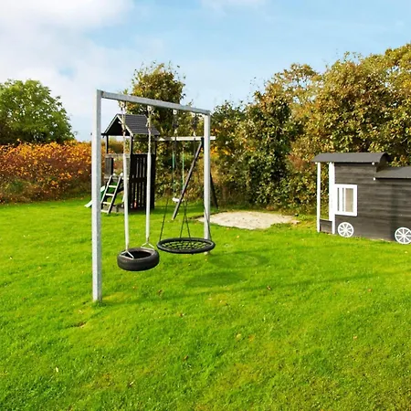 8 Person Holiday In Hemmet *